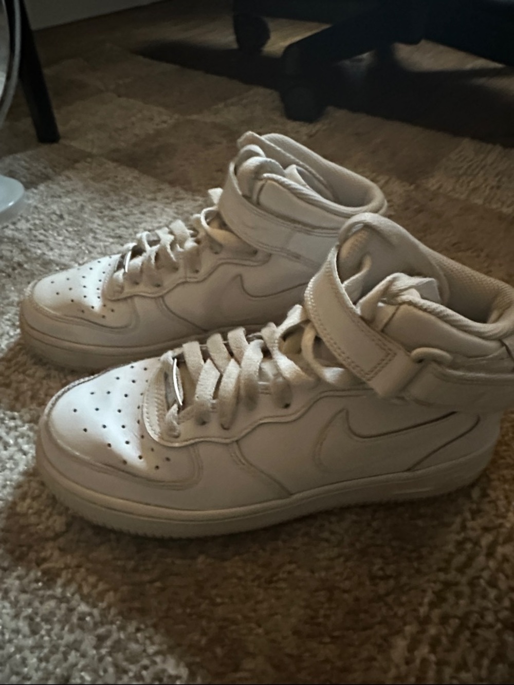 Nike Air Force 1 High Top White Sneakers Boys Size 4